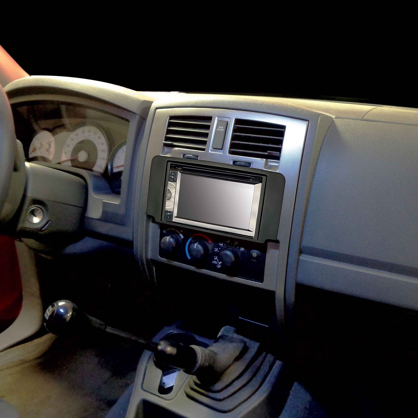 Metra 95-6557B Double-DIN Dash Kit for Dodge Dakota 2005-2007