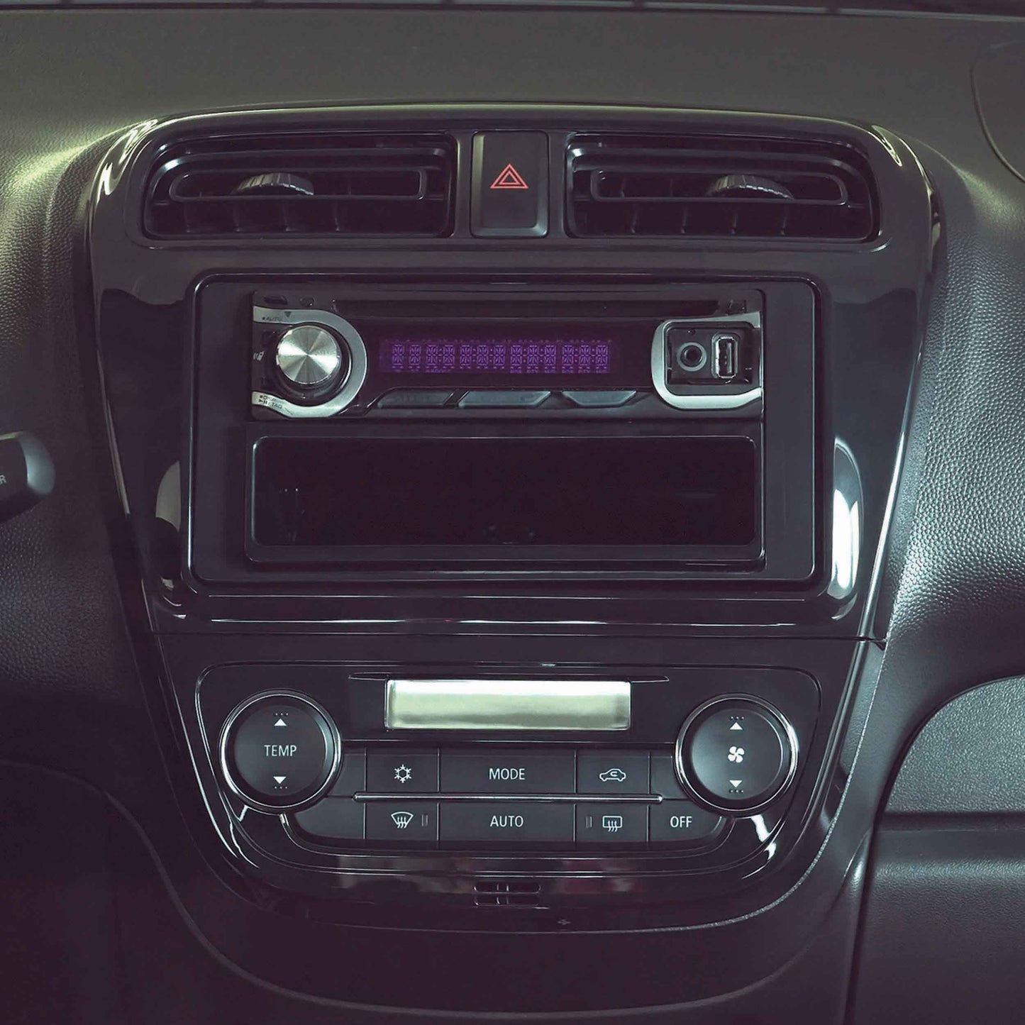 Metra 99-7019 Single-DIN Dash Kit for Mitsubishi Mirage and Mirage G4