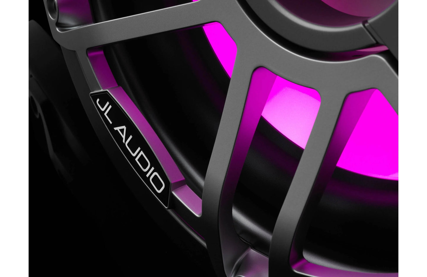 JL Audio M7-12IB-S-GmTi-i-4 12" Marine Infinite-Baffle Subwoofer 600W 4Ω 010-03289-00 (93674)
